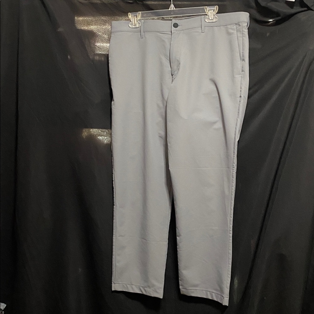 LIKE NEW Banana Republic Grey Utility zip Pockets Pants 36x30
